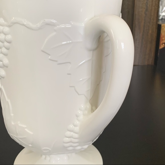 Colony Harvest Milk Glass 72oz. Ice Lip Pitcher - Picture 8 of 13